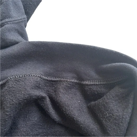 Gildan Black Graphic Men's Crewneck Sweater - Picture 5 of 7